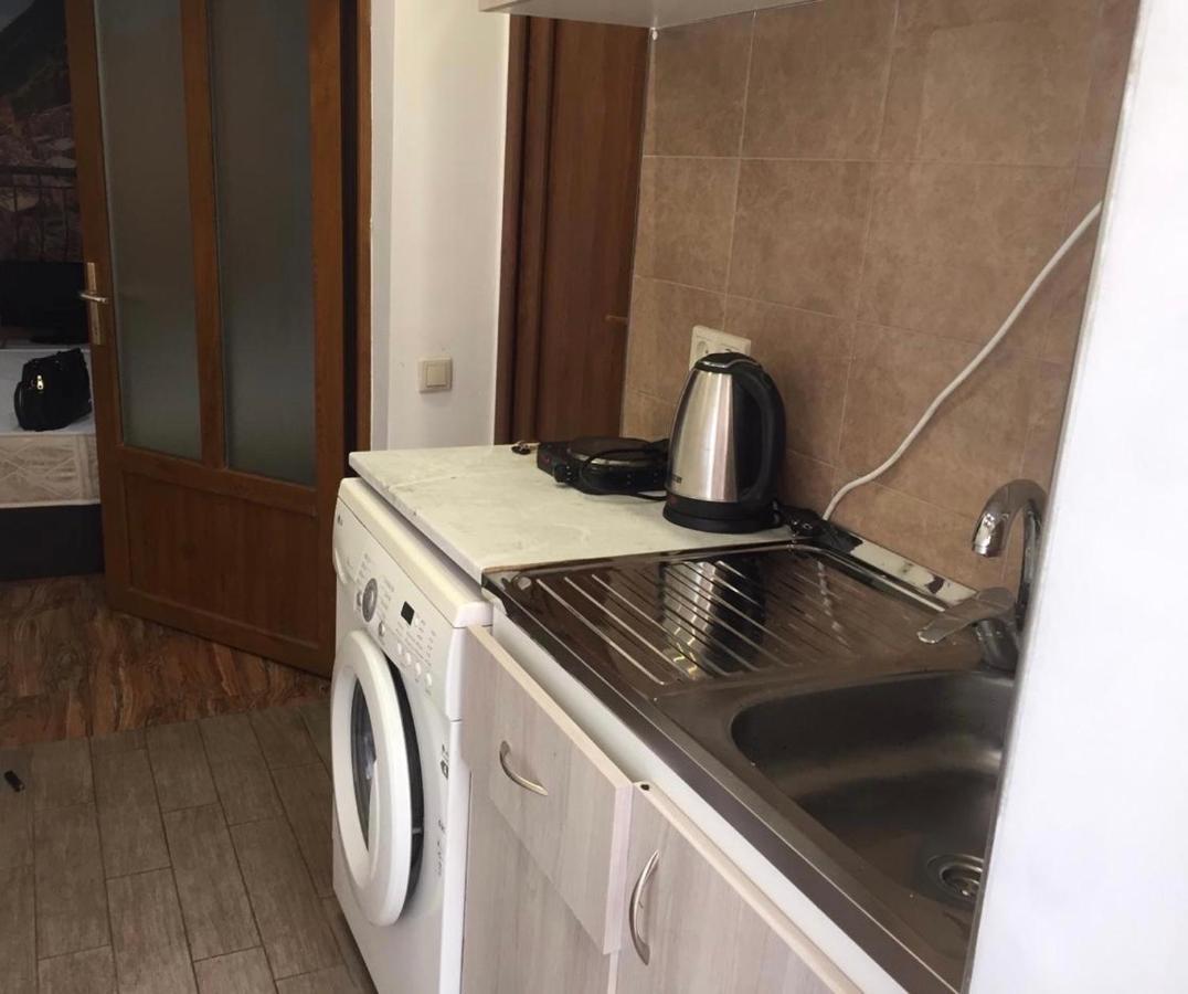 Studio Apartment Near Republic Square Yerevan Ngoại thất bức ảnh