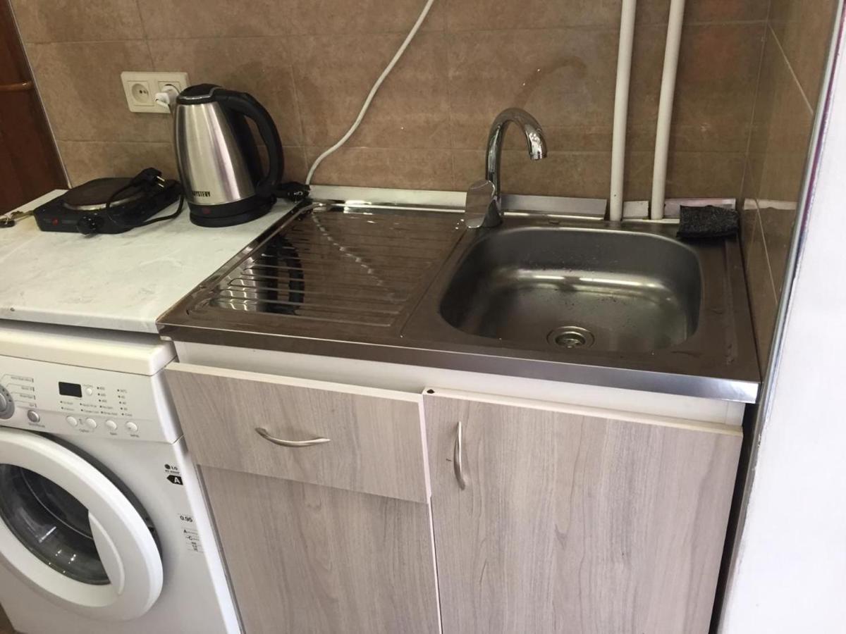 Studio Apartment Near Republic Square Yerevan Ngoại thất bức ảnh